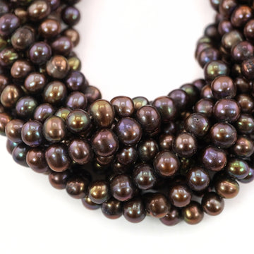 Freshwater pearls for necklace design


