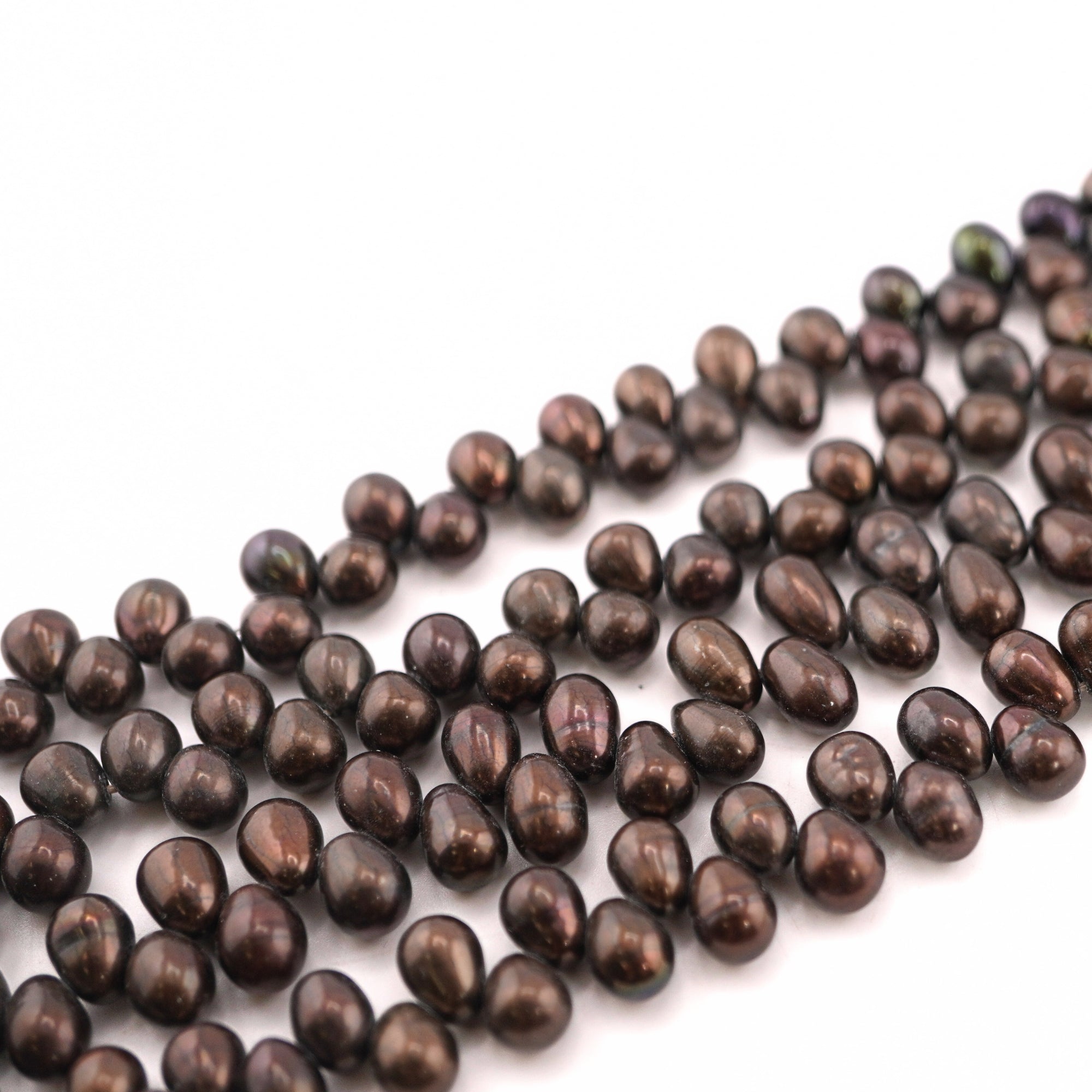 High-quality chocolate freshwater pearls


