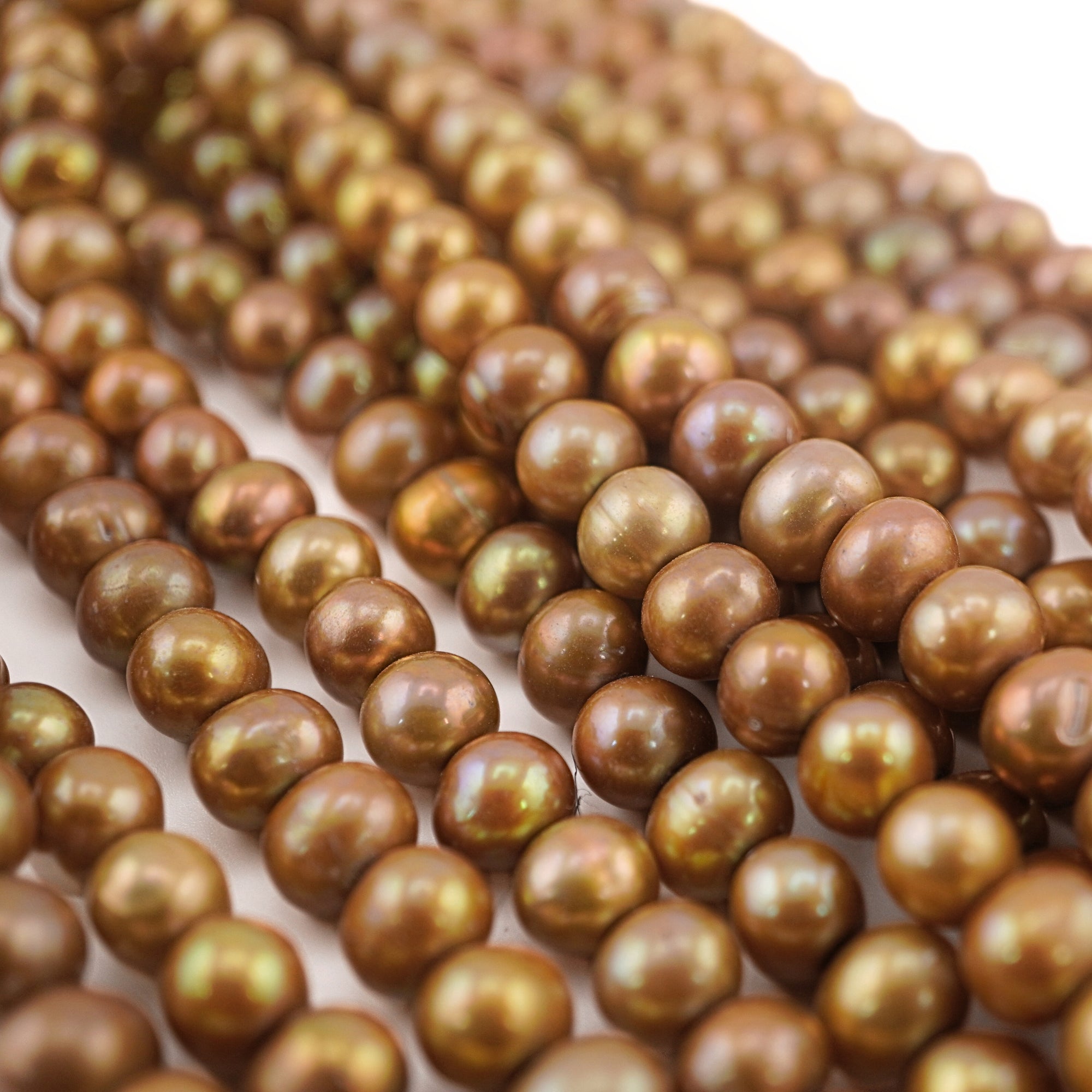 High-quality golden pearl beads

