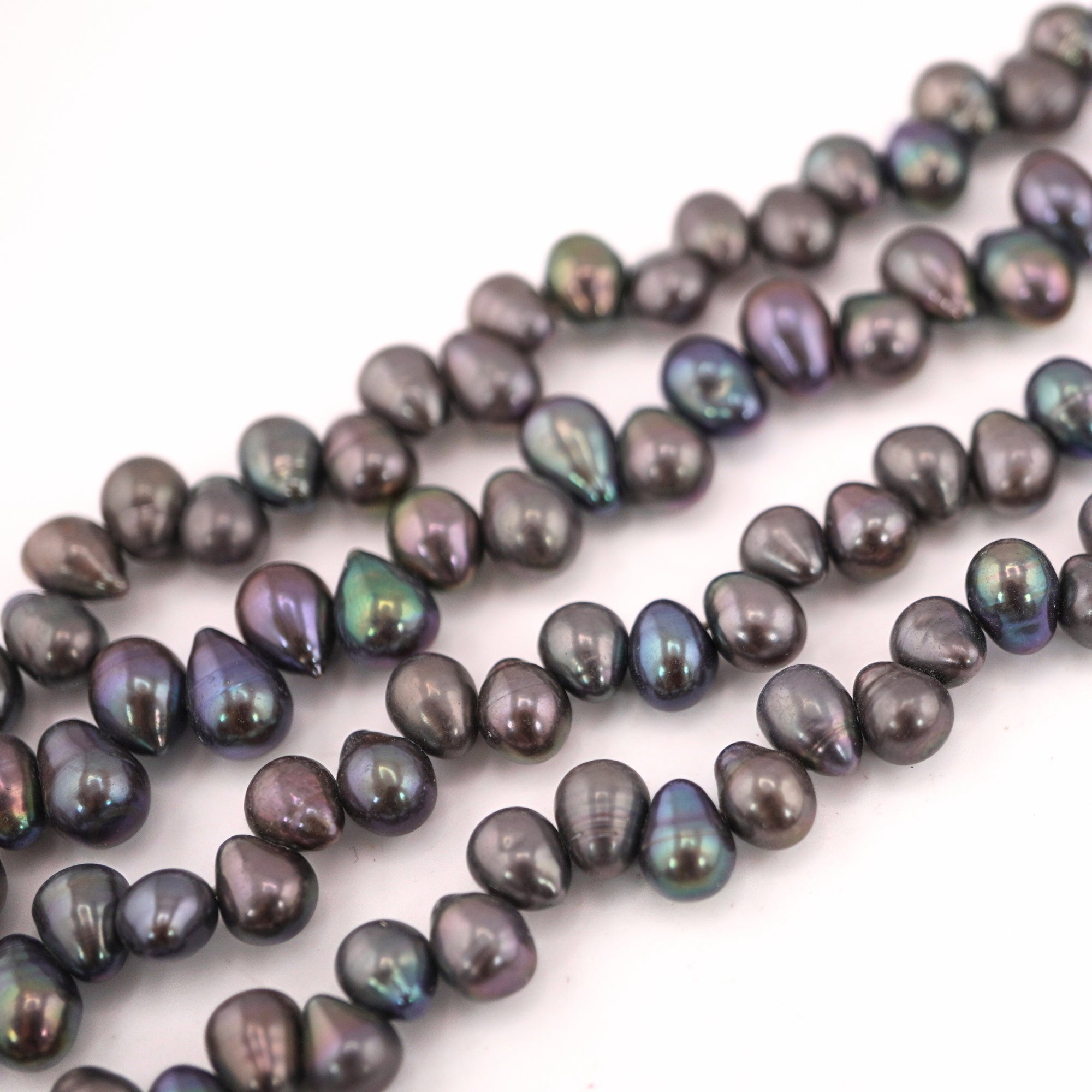 Natural Peacock Pearls for Jewelry Designers

