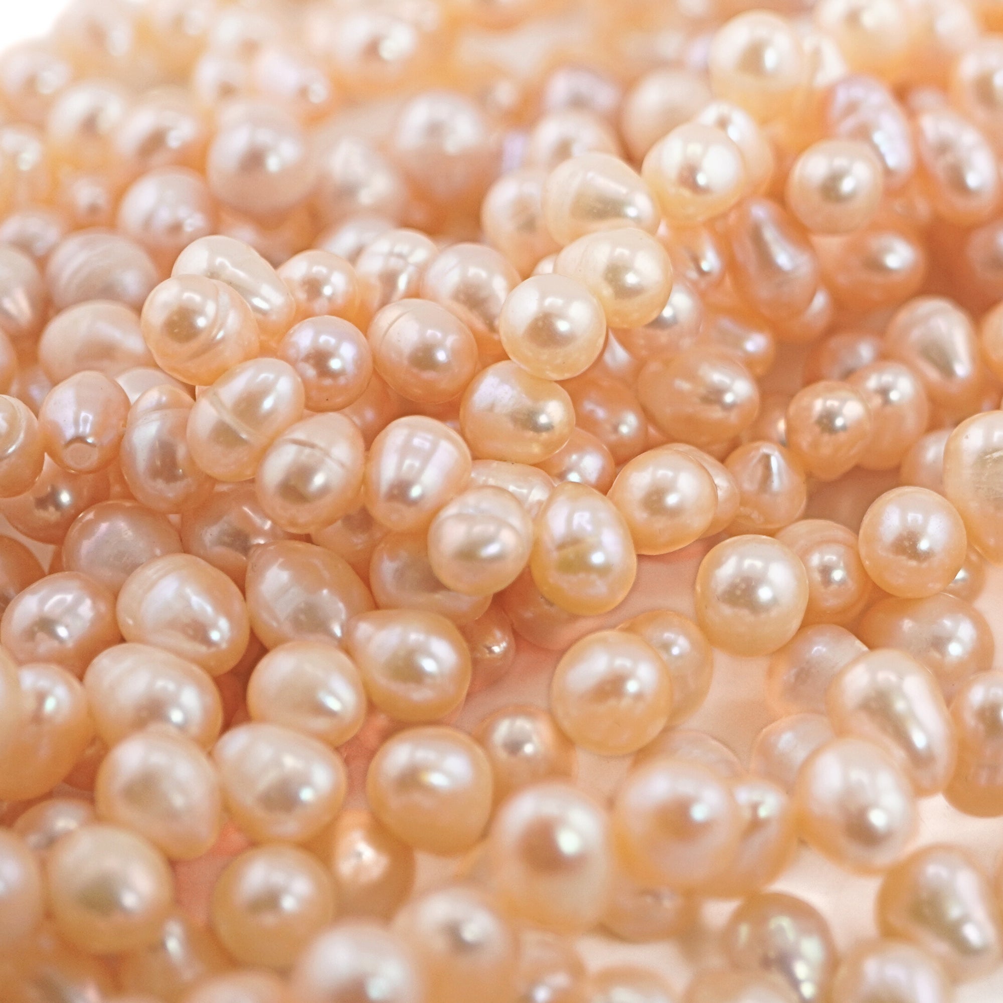 Oval pearls for elegant designs

