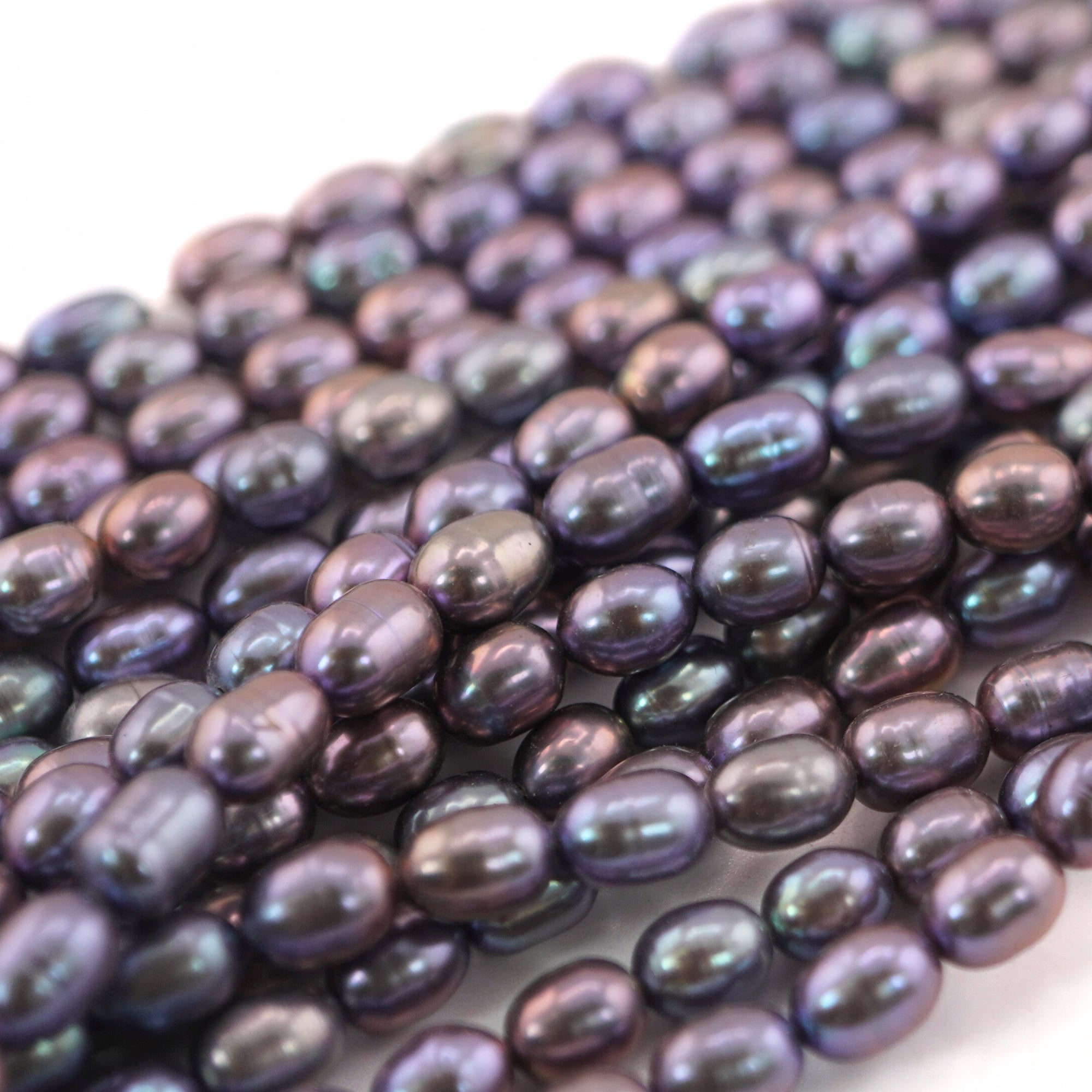 Oval rice beads for luxury jewelry

