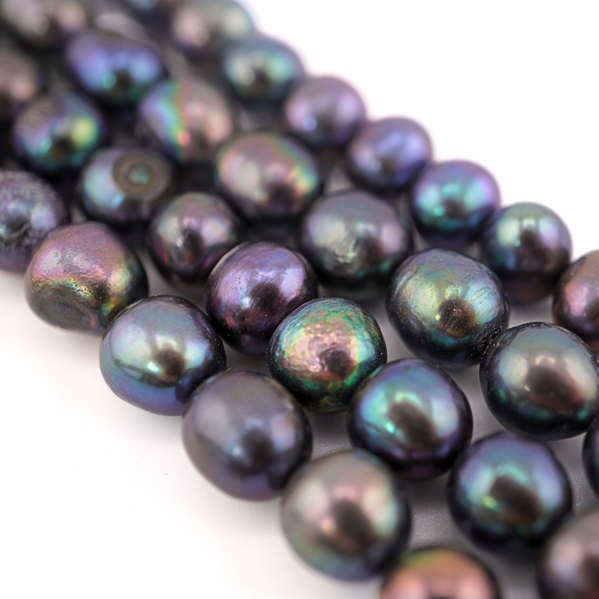 Peacock oval freshwater pearls beads

