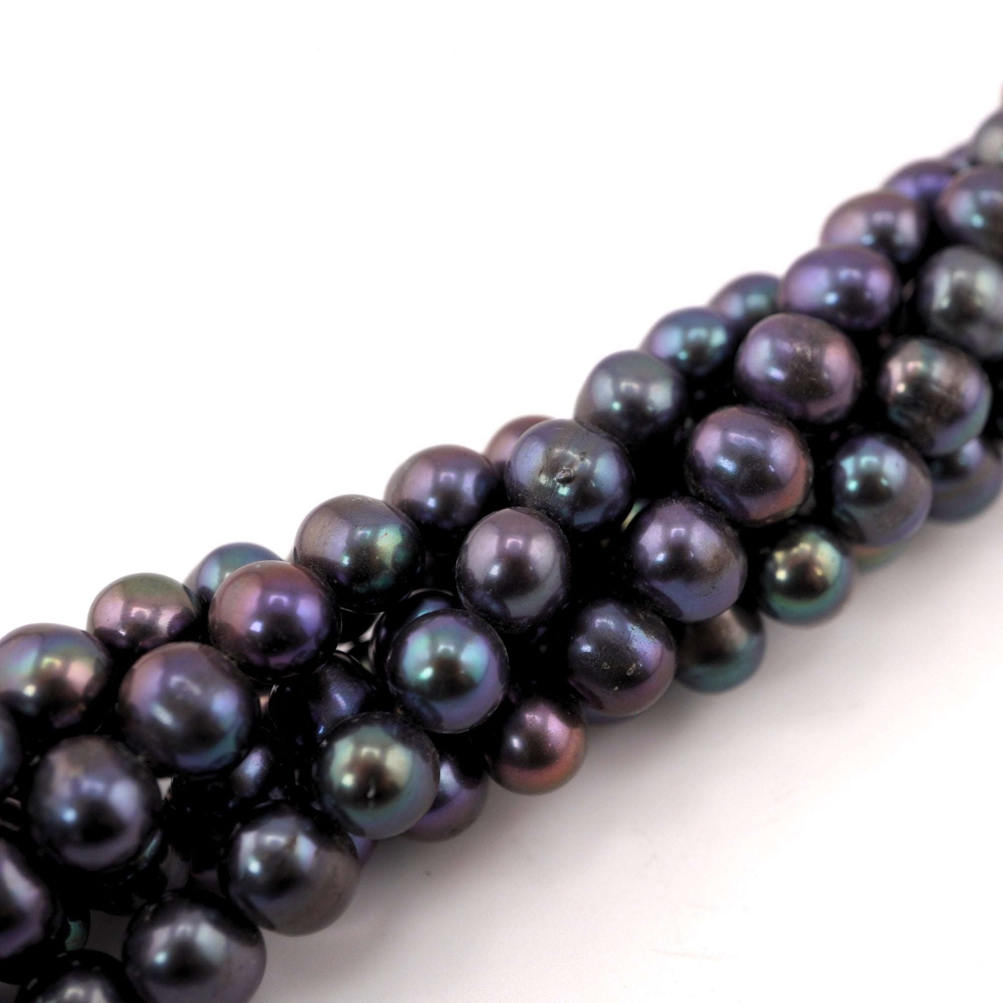 Peacock oval round pearls for jewelry making

