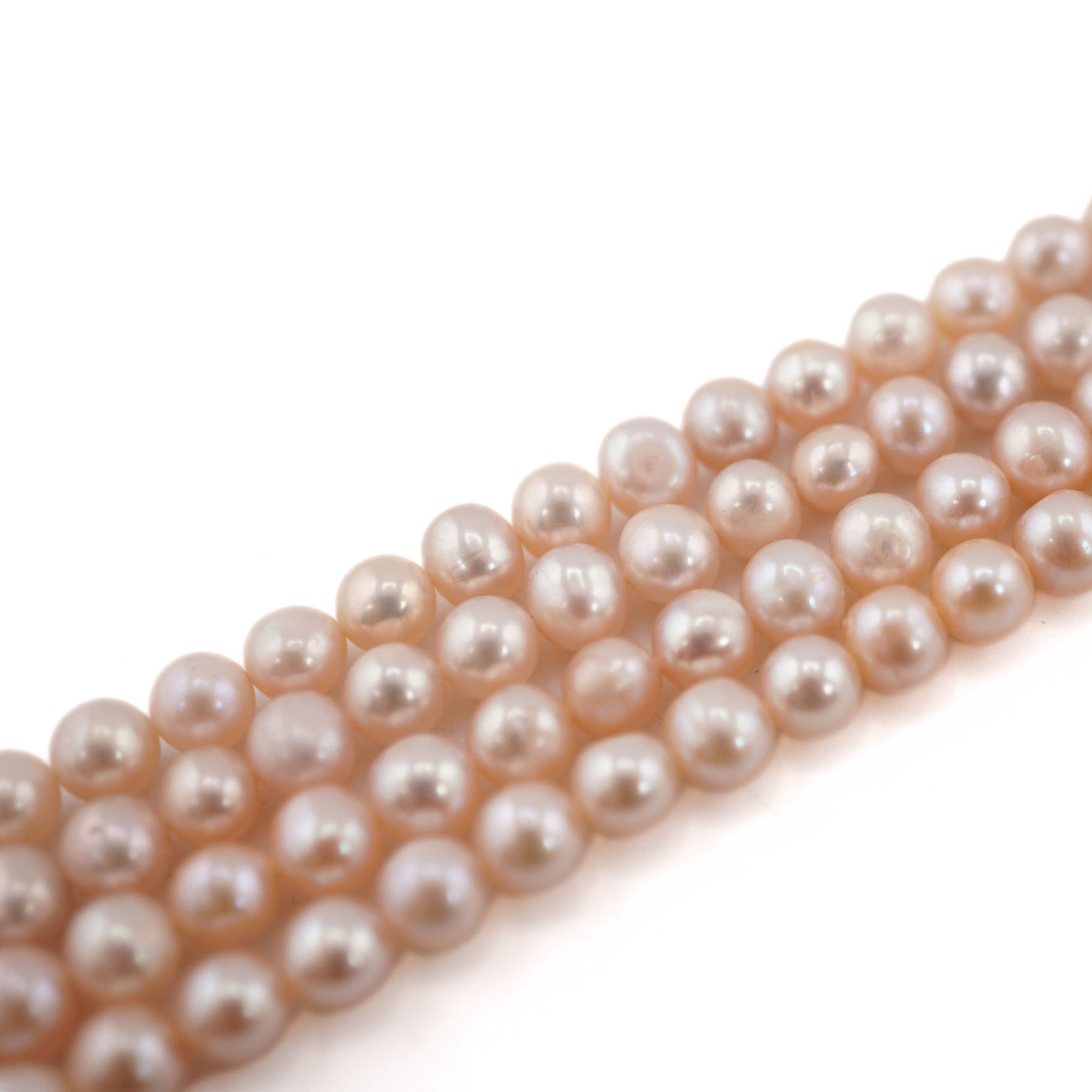 Round Freshwater Pearls

