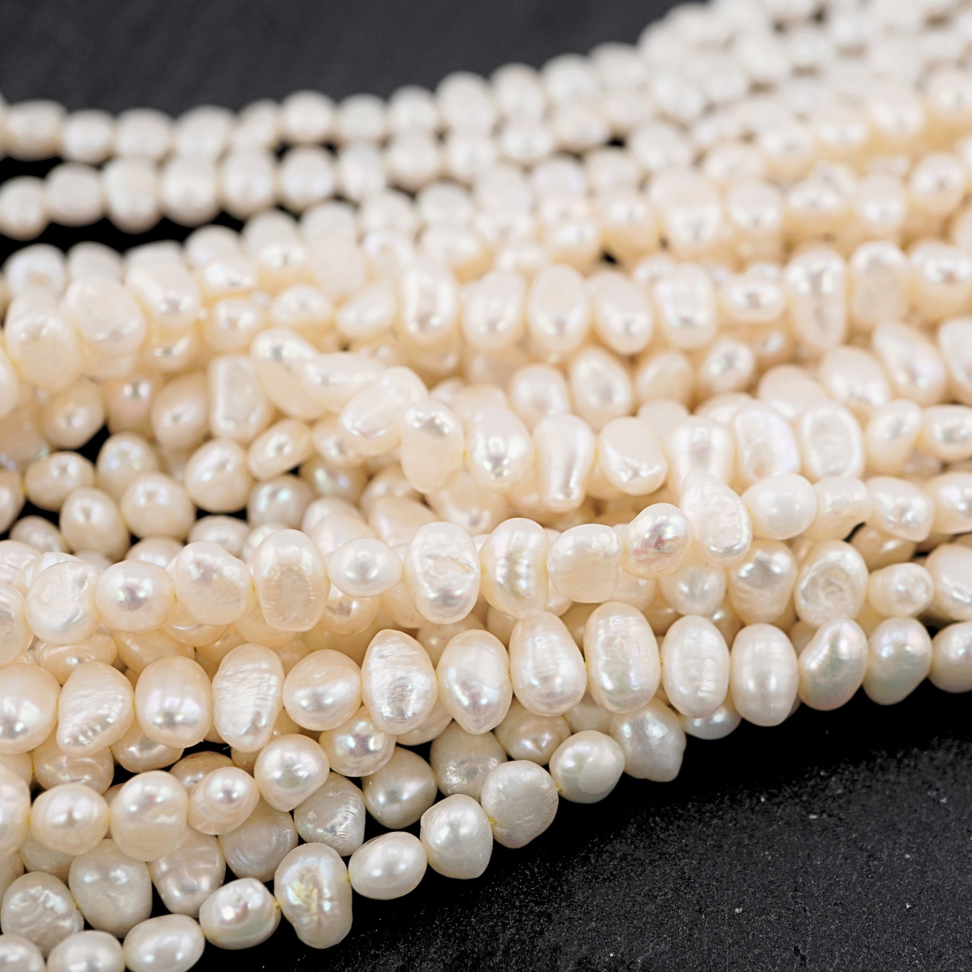 Unique Baroque Pearl Beads for Elegant Designs

