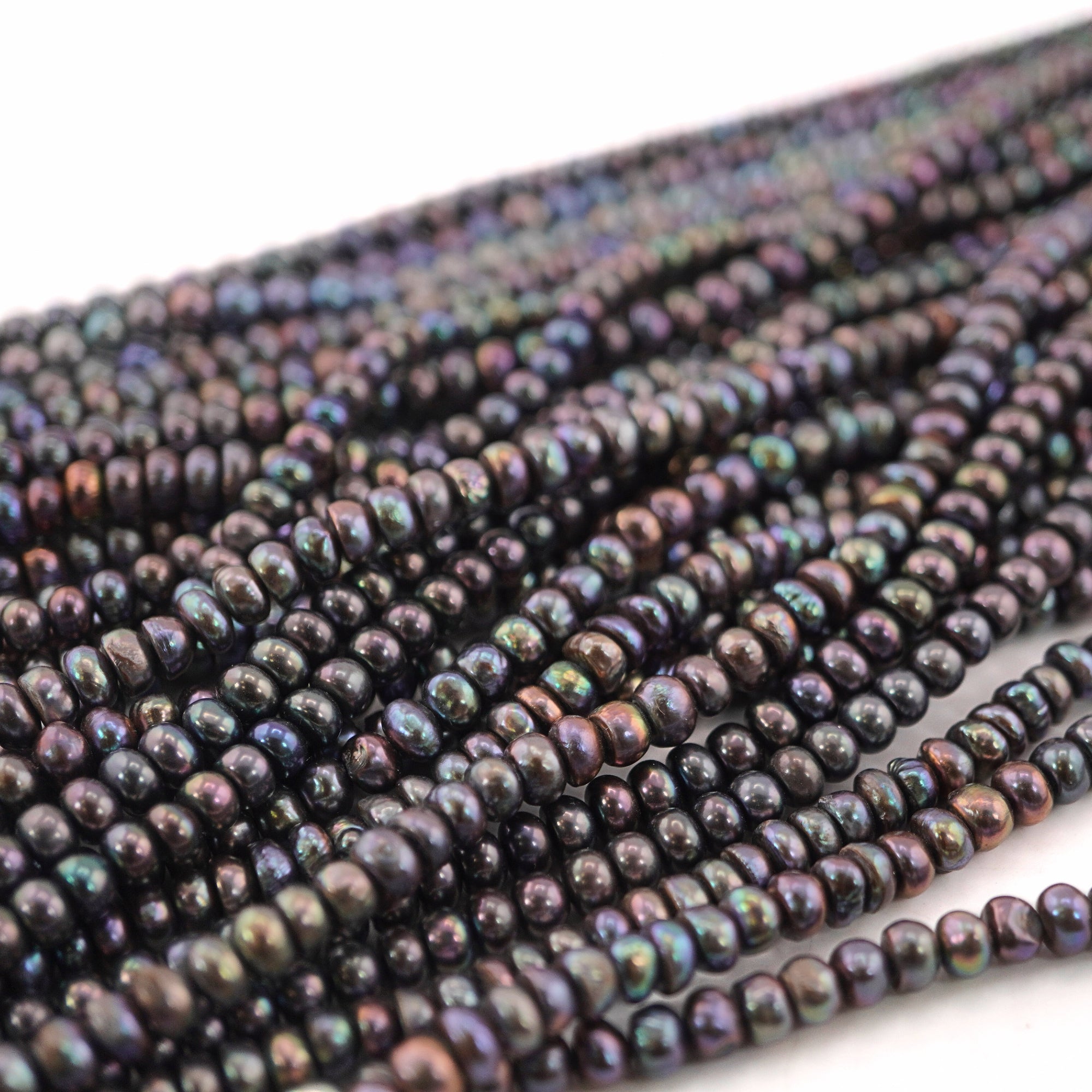 Wholesale Freshwater Pearls in Peacock Color


