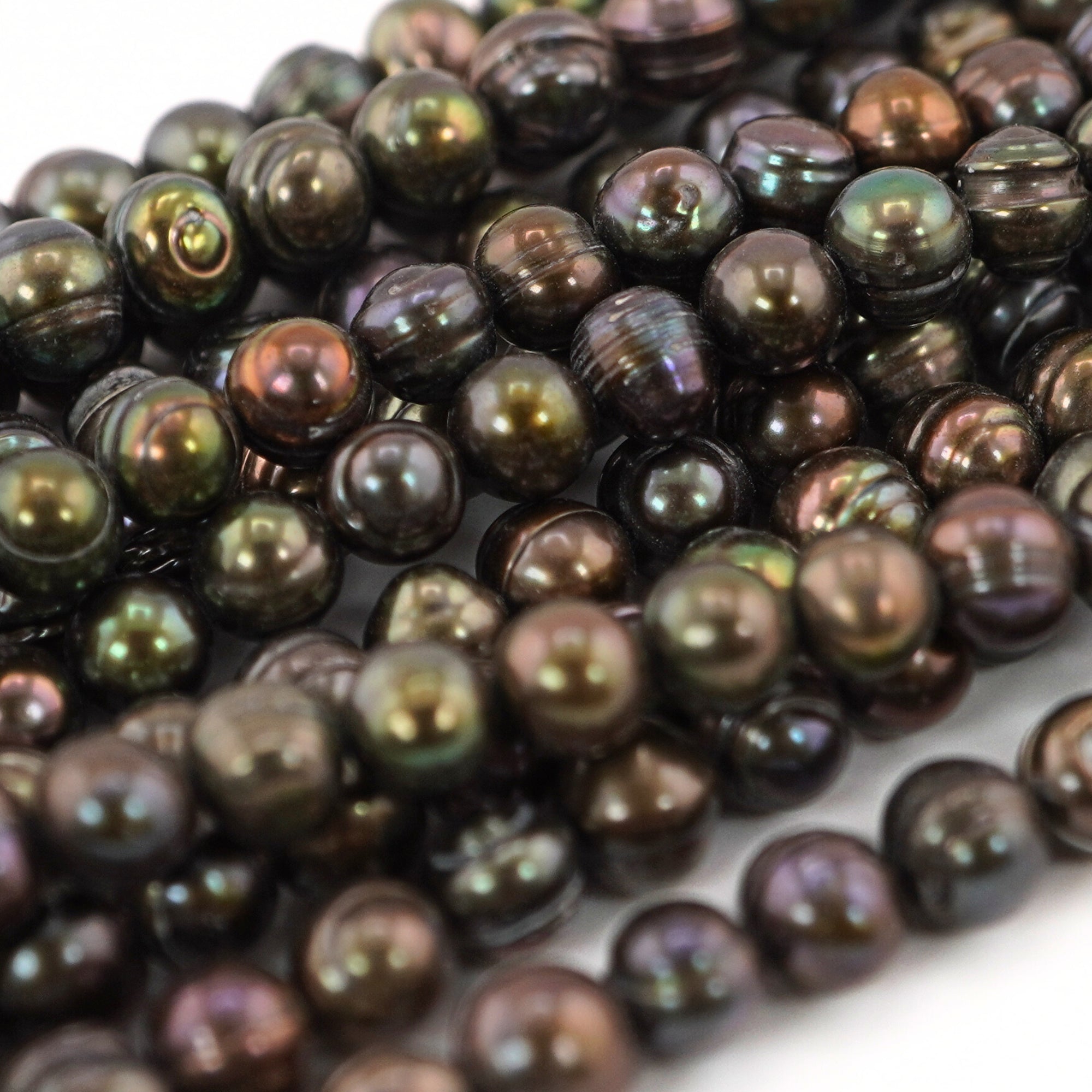 iridescent peacock pearl beads

