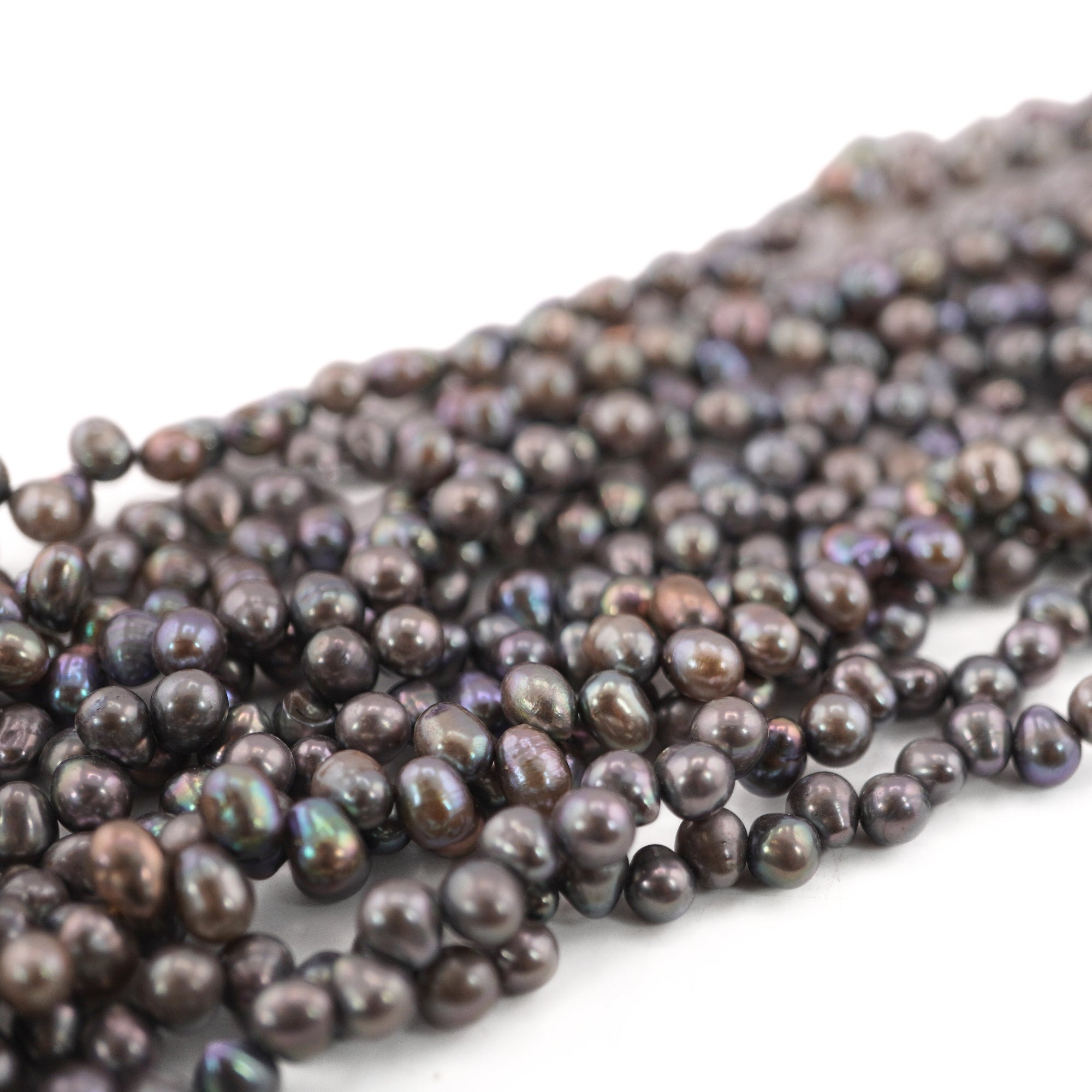 oval peacock pearls for bracelet designs

