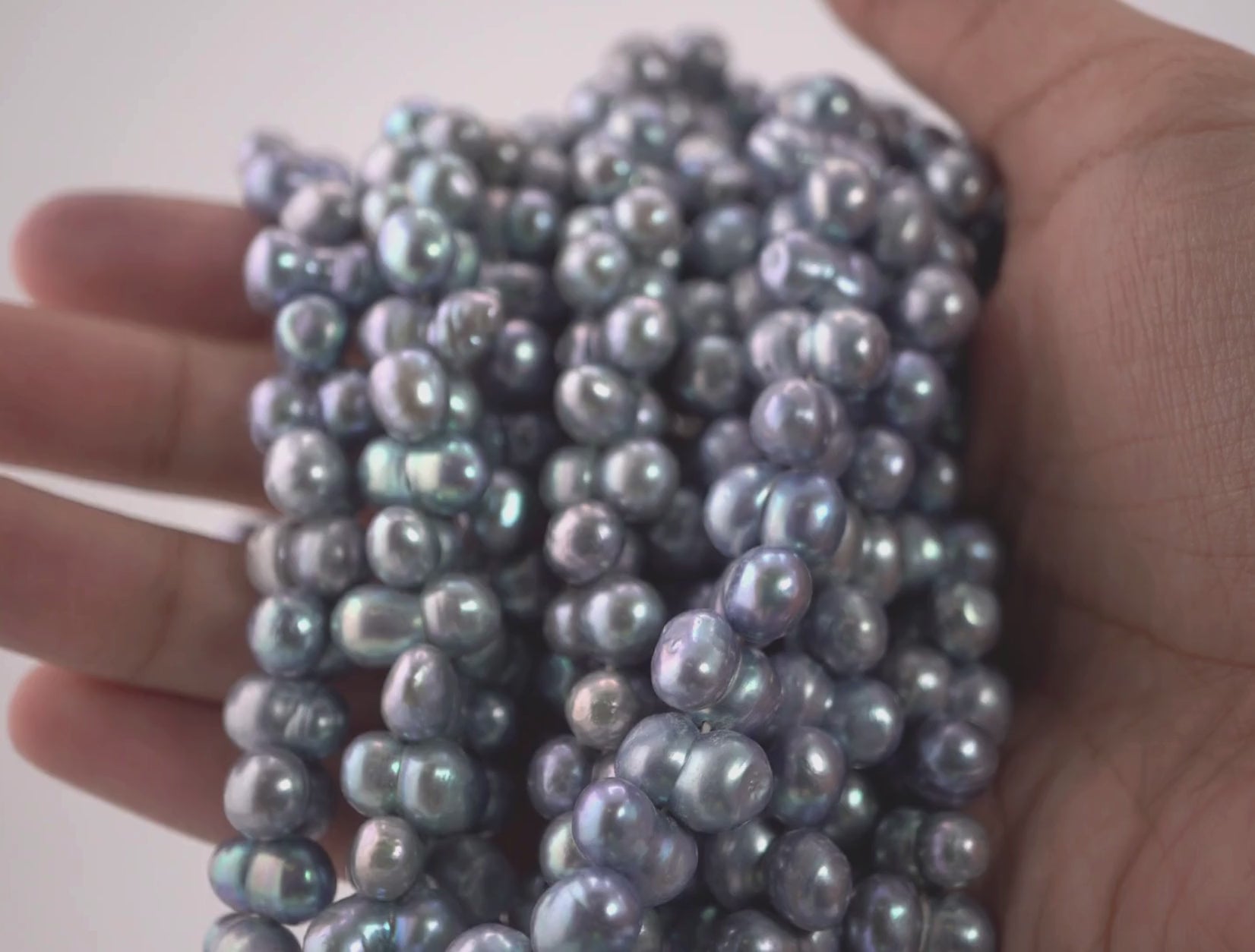 lustrous freshwater pearl beads

