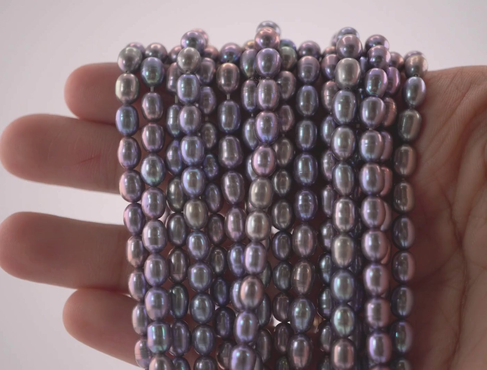 High-quality rice pearl strands

