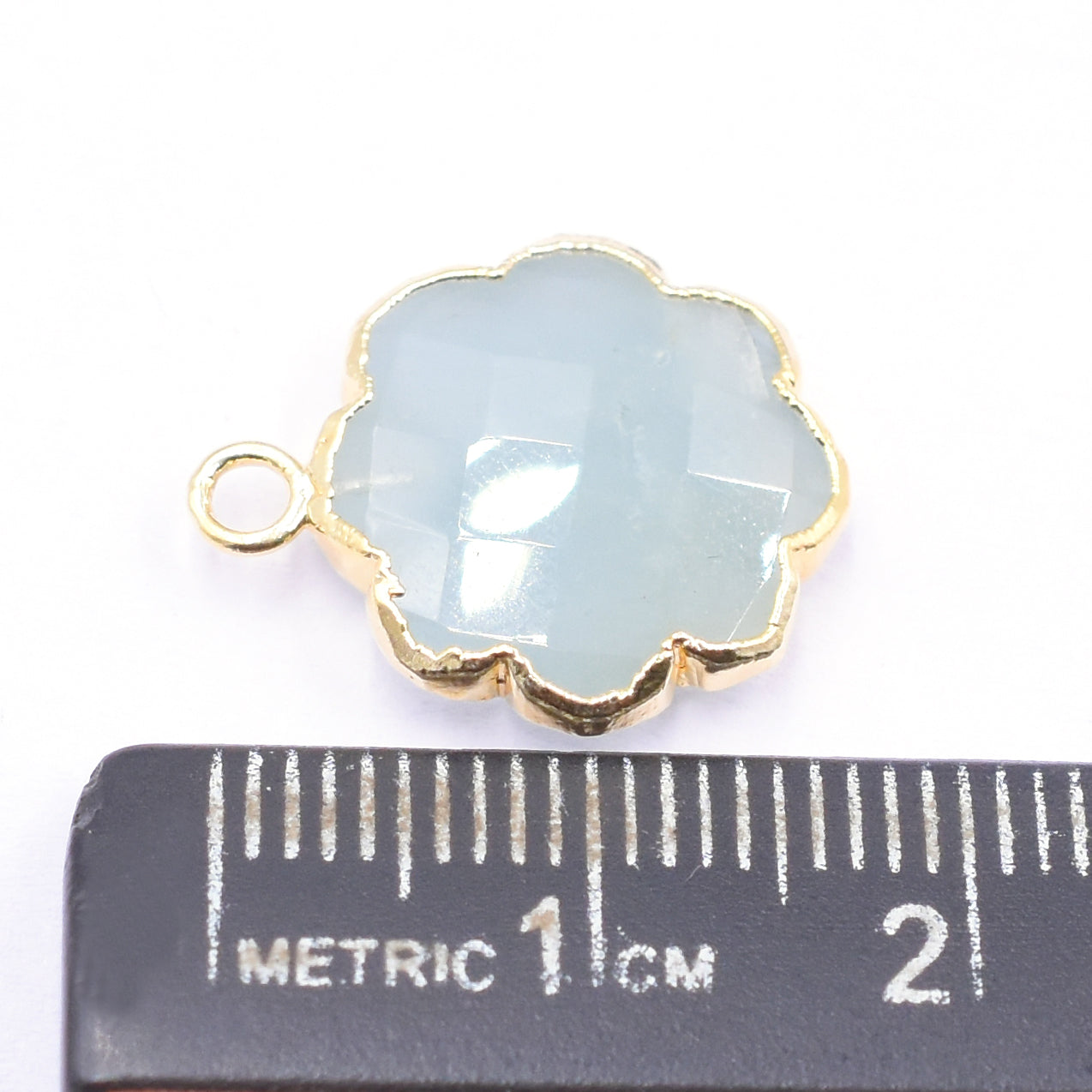 Vibrant aquamarine pendant shaped like an Leaf 